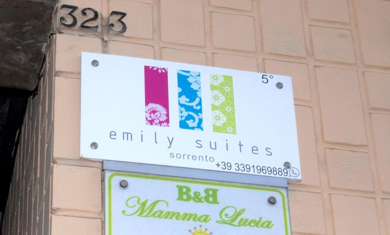 Guest House Emily Suites Sorrento Bagian luar foto